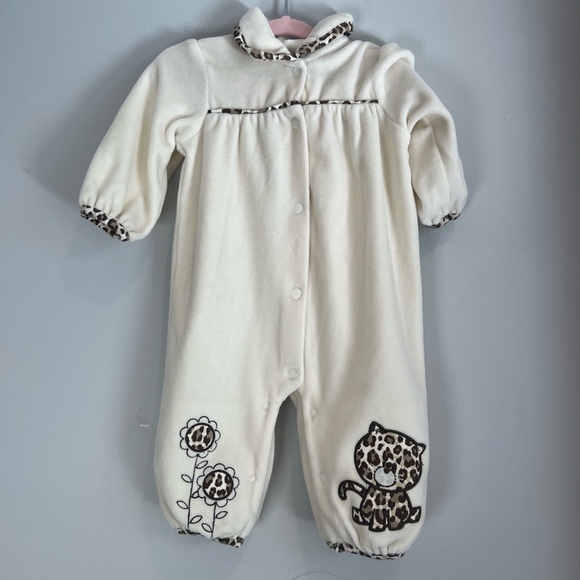 Vintage Baby Togs Leopard Print Trim Velour Cream Baby One Piece Jumpsuit 6M - Picture 1 of 6